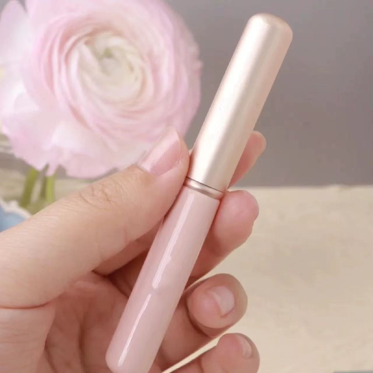 BlushBloom Lip Brush - Pink Edition