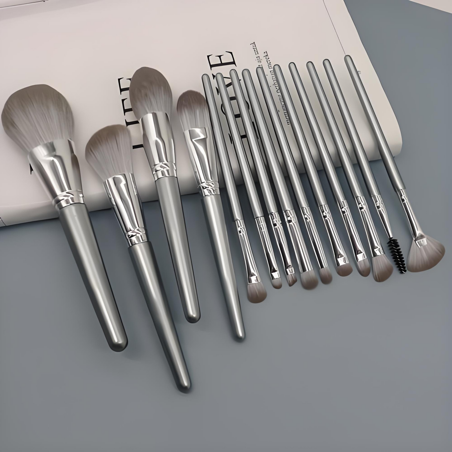 14-Piece Professional Makeup Brush Set with Storage Bag – Grey Edition
