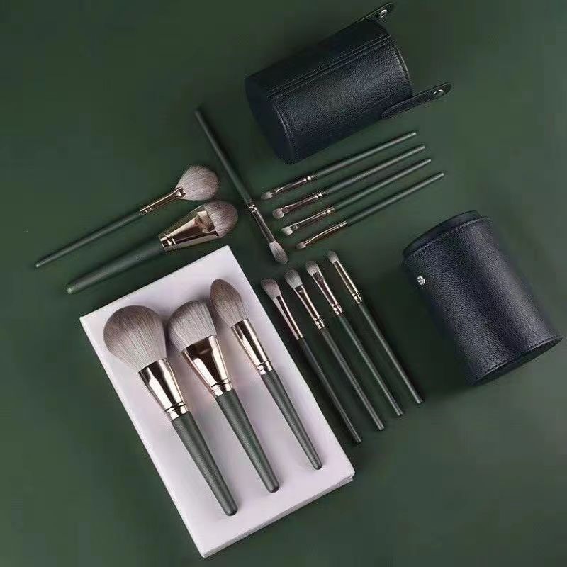 14 فرشاة مع الحامل