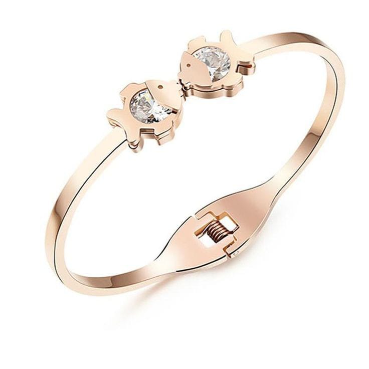 Diamonds fish bracelet