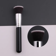 Foundation brush