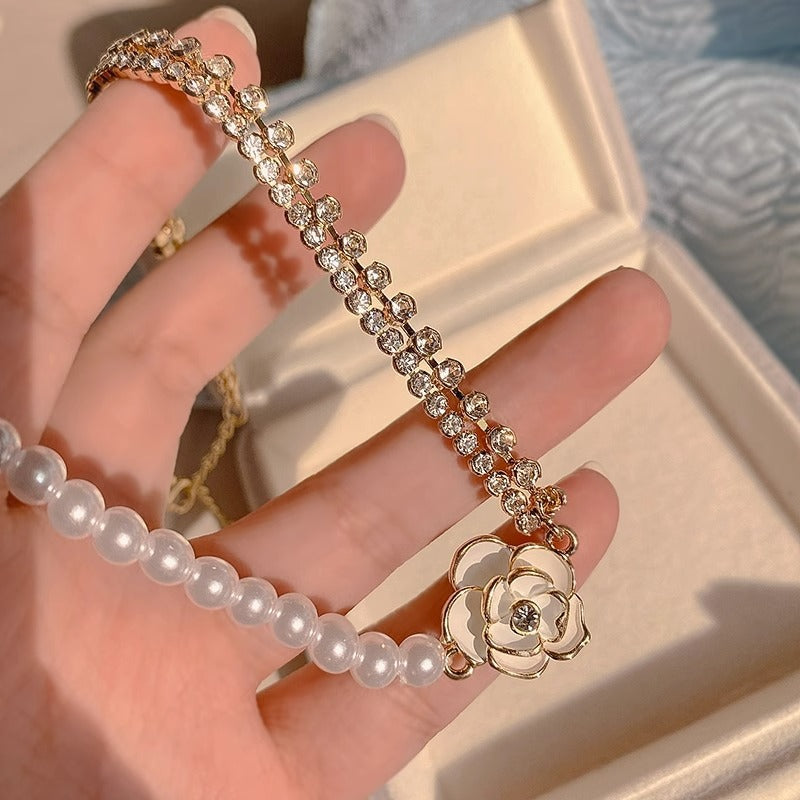 White Flower Necklace