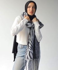 Black & White Scarf