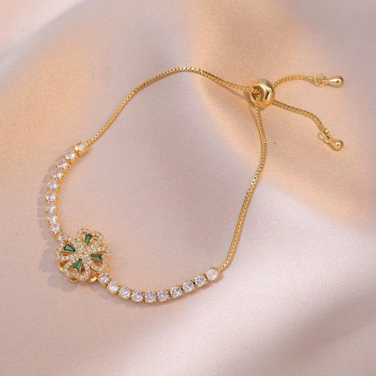 Green flower bracelet