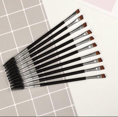 eyebrows brush