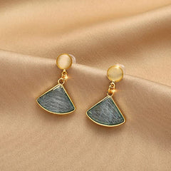 Triangle Green pearl Earrings